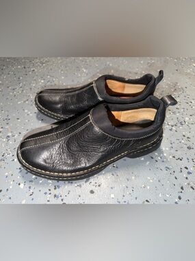 Born Black Leather Slip-On Clogs with Contrast Stitching